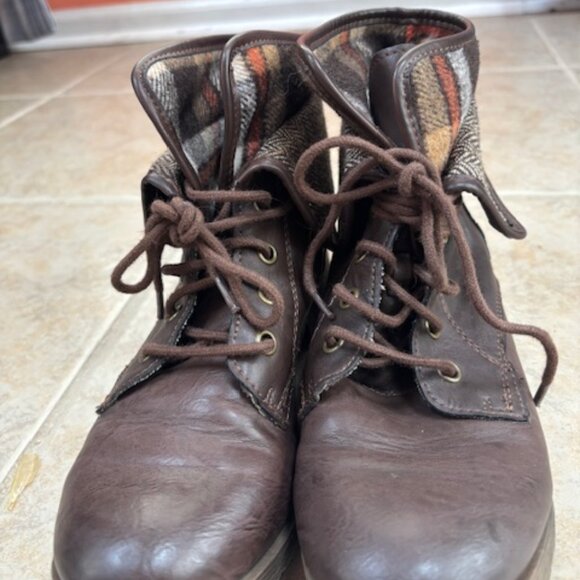 Rock & Candy Shoes - Women's Ankle Boots
